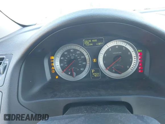 ✅ 2012 Volvo C70 T5 • VIN: YV1672MC3CJ130692 • Лот: 43815291. Опубліковано раніше на IAAI з пробігом 121 509 миль. Безкоштовний доступ до архіву аукціонних продажів зі США та докладний звіт про історію автомобіля на DreamBid. Зображення 7.