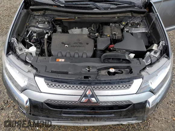 ✅ 2020 Mitsubishi Outlander ES • VIN: JA4AZ3A30LZ022031 • Lot: 73725462. Wystawiony na Copart z przebiegiem 51 002 mil. Bezpłatny archiwum sprzedaży aukcyjnych z USA i szczegółowy raport historii pojazdu na DreamBid. Zdjęcie 14.