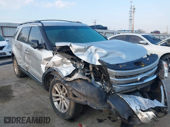 ✅ 2013 Ford Explorer XLT • VIN: 1FM5K8D8XDGB58966 • Lot: 44712572. Wystawiony na IAAI z przebiegiem Nie podano. Bezpłatny archiwum sprzedaży aukcyjnych z USA i szczegółowy raport historii pojazdu na DreamBid. Zdjęcie 6.