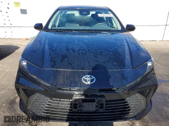 ✅ 2025 Toyota Camry LE • VIN: 4T1DAACK9SU621892 • Lot: 99699935. Wystawiony na Copart z przebiegiem 6 014 mil. Bezpłatny archiwum sprzedaży aukcyjnych z USA i szczegółowy raport historii pojazdu na DreamBid. Zdjęcie 5.