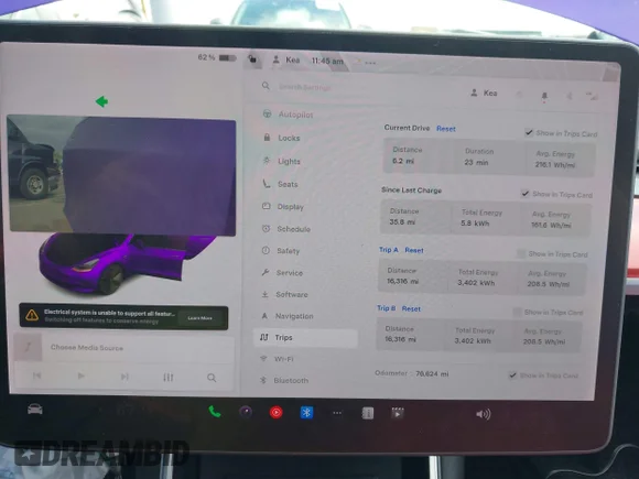 ✅ 2020 Tesla Model 3 Standard Range Plus • VIN: 5YJ3E1EAXLF659117 • Lot: 44577081. Wystawiony na IAAI z przebiegiem 76 624 mil. Bezpłatny archiwum sprzedaży aukcyjnych z USA i szczegółowy raport historii pojazdu na DreamBid. Zdjęcie 7.
