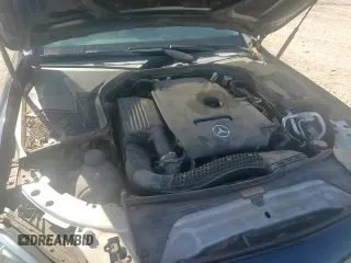 ✅ 2018 Mercedes-Benz C 300 • VIN: 55SWF4KB4JU272180 • Lot: 90796035. Wystawiony na Copart z przebiegiem 42 195 mil. Bezpłatny archiwum sprzedaży aukcyjnych z USA i szczegółowy raport historii pojazdu na DreamBid. Zdjęcie 13.