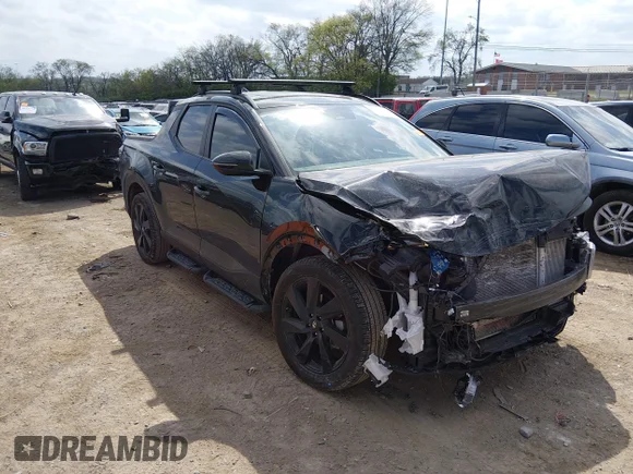 ✅ 2024 Hyundai Santa Cruz Night Edition • VIN: 5NTJCDDF7RH120588 • Lot: 44735367. Listed on IAAI with 52,146 mi. Free auction sales archive from the USA and detailed vehicle history report at DreamBid. Image 1.