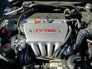 ✅ 2005 Acura TSX • VIN: JH4CL958X5C006898 • Lot: 85274094. Wystawiony na Copart z przebiegiem 183 211 mil. Bezpłatny archiwum sprzedaży aukcyjnych z USA i szczegółowy raport historii pojazdu na DreamBid. Zdjęcie 13.