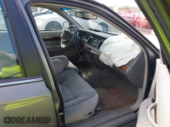 ✅ 1998 Mercury Grand Marquis LS • VIN: 2MEFM75W1WX637007 • Lot: 44495884. Wystawiony na IAAI z przebiegiem 109 996 mil. Bezpłatny archiwum sprzedaży aukcyjnych z USA i szczegółowy raport historii pojazdu na DreamBid. Zdjęcie 5.