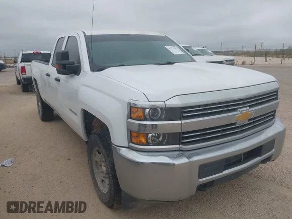 ✅ 2018 Chevrolet Silverado 2500HD Work Truck • VIN: 1GC2KUEGXJZ283231 • Лот: 43771292. Опубликован ранее на IAAI с пробегом 132 976 миль. Бесплатный доступ к архиву аукционных продаж из США и подробный отчёт об истории автомобиля на DreamBid. Изображение 1.