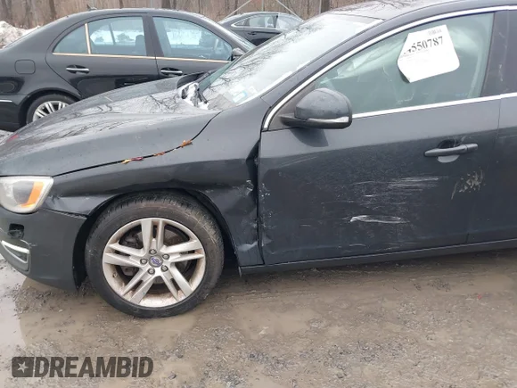 ✅ 2015 Volvo S60 T5 Drive-E Platinum • VIN: YV126MFM6F1342266 • Лот: 44550787. Опубліковано раніше на IAAI з пробігом 68 086 миль. Безкоштовний доступ до архіву аукціонних продажів зі США та докладний звіт про історію автомобіля на DreamBid. Зображення 6.