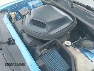 2015 Dodge Challenger R/T Plus z VIN 2C3CDZBT4FH850221, wystawiony jako IAAI lot #41530700 z przebiegiem 86 226 mil mil oraz . Historia ofert i sprzedaży dostępna na DreamBid. Obrazek 20.