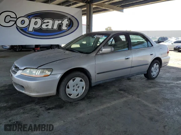 ✅ 1999 Honda Accord LX • VIN: 1HGCG1640XA011756 • Лот: 56797175. Опубликован ранее на Copart с пробегом 191 097 миль. Бесплатный доступ к архиву аукционных продаж из США и подробный отчёт об истории автомобиля на DreamBid. Изображение 1.