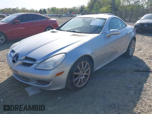 ✅ 2007 Mercedes-Benz SLK 350 • VIN: WDBWK56FX7F142388 • Лот: 42076577. Опубліковано раніше на IAAI з пробігом 77 856 миль. Безкоштовний доступ до архіву аукціонних продажів зі США та докладний звіт про історію автомобіля на DreamBid. Зображення 2.