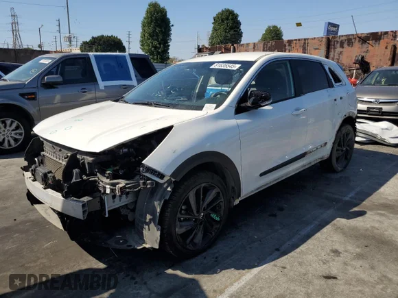 ✅ 2019 Kia Niro S Touring • VIN: KNDCC3LC9K5251343 • Lot: 81635545. Listed on Copart with 60,330 mi. Free auction sales archive from the USA and detailed vehicle history report at DreamBid. Image 1.