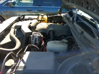 ✅ 2004 Chevrolet Suburban Z71 • VIN: 3GNFK16T74G184597 • Лот: 41711725. Опубликован ранее на IAAI с пробегом 222 443 миль. Бесплатный доступ к архиву аукционных продаж из США и подробный отчёт об истории автомобиля на DreamBid. Изображение 12.