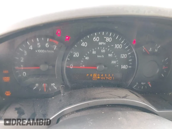 ✅ 2004 Nissan Titan XE • VIN: 1N6AA07A04N576466 • Lot: 45037588. Wystawiony na IAAI z przebiegiem 447 401 mil. Bezpłatny archiwum sprzedaży aukcyjnych z USA i szczegółowy raport historii pojazdu na DreamBid. Zdjęcie 7.