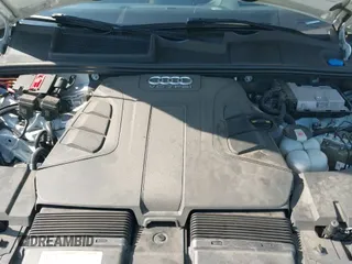 ✅ 2018 Audi Q7 Prestige • VIN: WA1VAAF78JD055121 • Lot: 43776680. Wystawiony na IAAI z przebiegiem 157 303 mil. Bezpłatny archiwum sprzedaży aukcyjnych z USA i szczegółowy raport historii pojazdu na DreamBid. Zdjęcie 18.