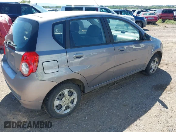 ✅ 2011 Chevrolet Aveo 1LT • VIN: KL1TD6DE7BB209602 • Лот: 43002098. Опубліковано раніше на IAAI з пробігом 102 275 миль. Безкоштовний доступ до архіву аукціонних продажів зі США та докладний звіт про історію автомобіля на DreamBid. Зображення 4.