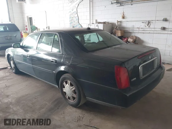 ✅ 2004 Cadillac DeVille • VIN: 1G6KD54Y24U165124 • Lot: 42389237. Wystawiony na IAAI z przebiegiem 233 268 mil. Bezpłatny archiwum sprzedaży aukcyjnych z USA i szczegółowy raport historii pojazdu na DreamBid. Zdjęcie 3.