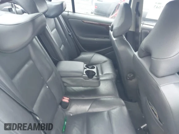 ✅ 2009 Volvo S60 2.5T • VIN: YV1RS592292733777 • Lot: 42737043. Wystawiony na IAAI z przebiegiem 213 433 mil. Bezpłatny archiwum sprzedaży aukcyjnych z USA i szczegółowy raport historii pojazdu na DreamBid. Zdjęcie 8.