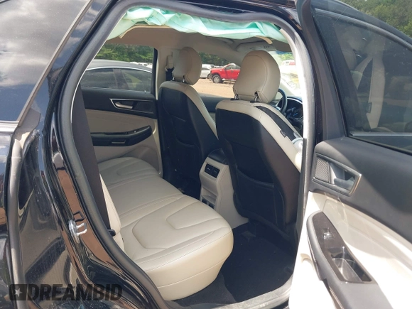 ✅ 2019 Ford Edge Titanium • VIN: 2FMPK3K98KBB56788 • Lot: 44946429. Wystawiony na IAAI z przebiegiem 89 000 mil. Bezpłatny archiwum sprzedaży aukcyjnych z USA i szczegółowy raport historii pojazdu na DreamBid. Zdjęcie 8.