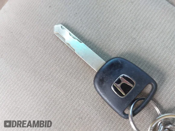✅ 2003 Honda Civic LX • VIN: 1HGES16573L014751 • Lot: 45170283. Listed on IAAI with 118,531 mi. Free auction sales archive from the USA and detailed vehicle history report at DreamBid. Image 11.