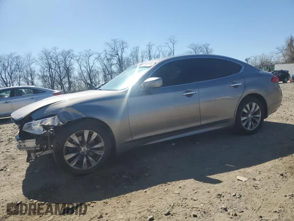 ✅ 2013 Infiniti M • VIN: JN1BY1AP9DM512439 • Лот: 50368165. Опубліковано раніше на Copart з пробігом 177 809 миль. Безкоштовний доступ до архіву аукціонних продажів зі США та докладний звіт про історію автомобіля на DreamBid. Зображення 1.