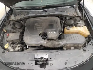 ✅ 2020 Dodge Charger SXT • VIN: 2C3CDXBGXLH108120 • Lot: 60300865. Wystawiony na Copart z przebiegiem 143 691 mil. Bezpłatny archiwum sprzedaży aukcyjnych z USA i szczegółowy raport historii pojazdu na DreamBid. Zdjęcie 13.