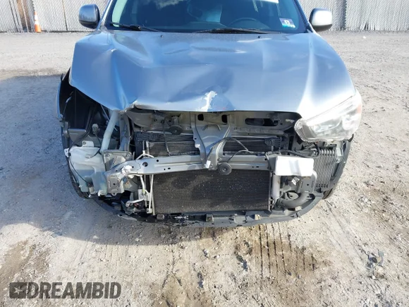 ✅ 2011 Mitsubishi Outlander SE • VIN: JA4AP4AU5BZ004028 • Lot: 43927948. Wystawiony na IAAI z przebiegiem 88 713 mil. Bezpłatny archiwum sprzedaży aukcyjnych z USA i szczegółowy raport historii pojazdu na DreamBid. Zdjęcie 5.