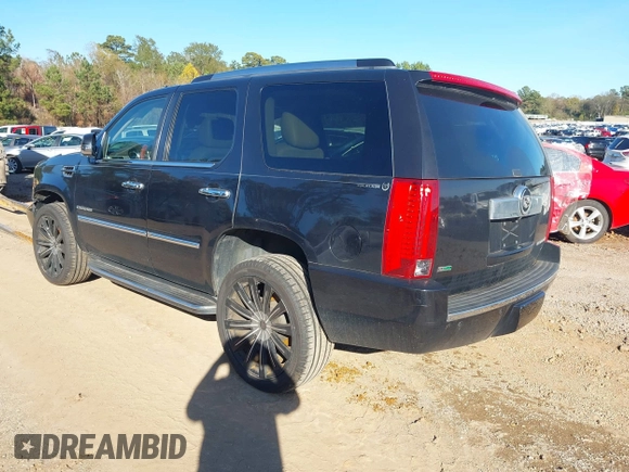 ✅ 2012 Cadillac Escalade Luxury • VIN: 1GYS3BEF1CR145597 • Lot: 43661122. Wystawiony na IAAI z przebiegiem 150 971 mil. Bezpłatny archiwum sprzedaży aukcyjnych z USA i szczegółowy raport historii pojazdu na DreamBid. Zdjęcie 3.