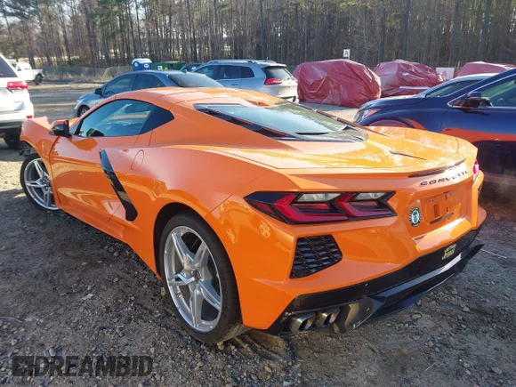 ✅ 2024 Chevrolet Corvette 1LT • VIN: 1G1YA2D46R5118118 • Lot: 41760985. Wystawiony na IAAI z przebiegiem 8 401 mil. Bezpłatny archiwum sprzedaży aukcyjnych z USA i szczegółowy raport historii pojazdu na DreamBid. Zdjęcie 3.