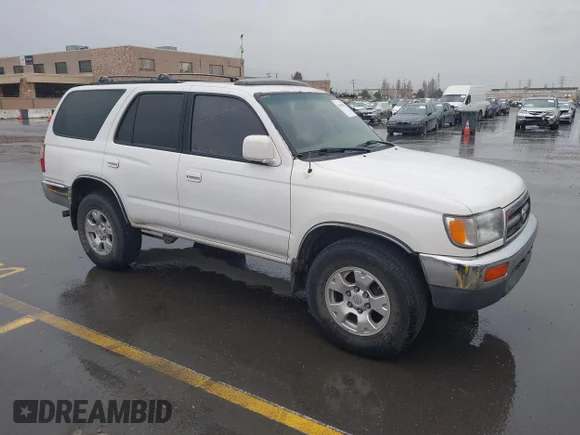 ✅ 1996 Toyota 4Runner SR5 • VIN: JT3GN86R0T0006202 • Lot: 44338614. Wystawiony na IAAI z przebiegiem 223 335 mil. Bezpłatny archiwum sprzedaży aukcyjnych z USA i szczegółowy raport historii pojazdu na DreamBid. Zdjęcie 1.