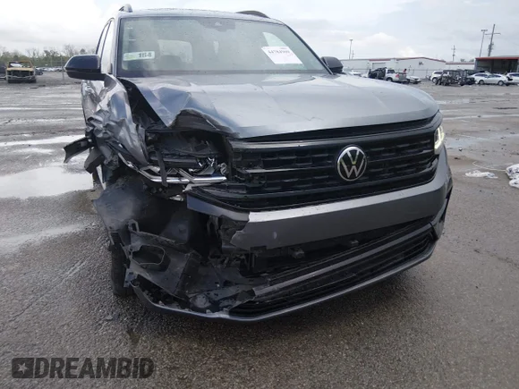 ✅ 2023 Volkswagen Atlas SEL R-Line Black • VIN: 1V2SR2CA5PC513671 • Лот: 44784909. Опубліковано раніше на IAAI з пробігом 40 292 миль. Безкоштовний доступ до архіву аукціонних продажів зі США та докладний звіт про історію автомобіля на DreamBid. Зображення 6.