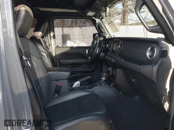 ✅ 2021 Jeep Wrangler Unlimited Sahara • VIN: 1C4JJXP64MW698538 • Lot: 44028846. Wystawiony na IAAI z przebiegiem 40 204 mil. Bezpłatny archiwum sprzedaży aukcyjnych z USA i szczegółowy raport historii pojazdu na DreamBid. Zdjęcie 5.