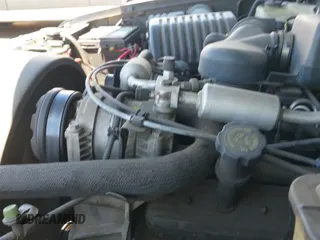 ✅ 1999 GMC Yukon • VIN: 1GKEK13R2XJ728640 • Lot: 42988201. Listed on IAAI with 208,507 mi. Free auction sales archive from the USA and detailed vehicle history report at DreamBid. Image 13.