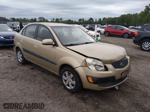 ✅ 2008 Kia Rio LX • VIN: KNADE123486298283 • Лот: 45010726. Опубліковано раніше на IAAI з пробігом 124 802 миль. Безкоштовний доступ до архіву аукціонних продажів зі США та докладний звіт про історію автомобіля на DreamBid. Зображення 1.