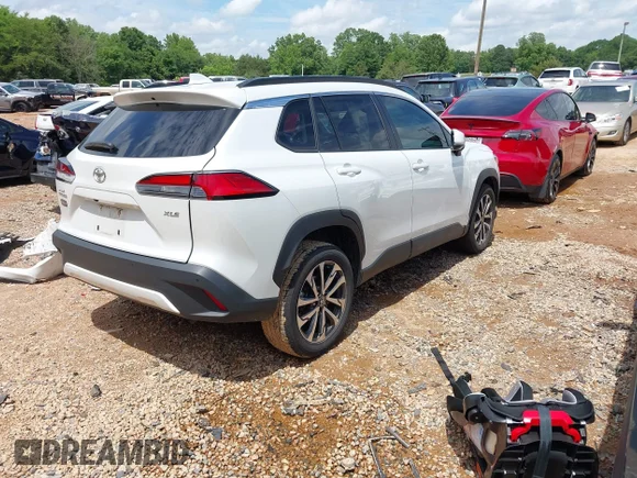 ✅ 2022 Toyota Corolla Cross XLE • VIN: 7MUEAAAG3NV034934 • Лот: 45178099. Опубликован ранее на IAAI с пробегом 47 520 миль. Бесплатный доступ к архиву аукционных продаж из США и подробный отчёт об истории автомобиля на DreamBid. Изображение 4.