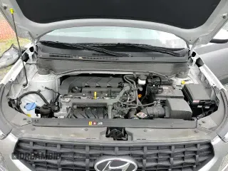 ✅ 2024 Hyundai Venue SE • VIN: KMHRB8A31RU280098 • Lot: 52930235. Listed on Copart with 28,246 mi. Free auction sales archive from the USA and detailed vehicle history report at DreamBid. Image 17.