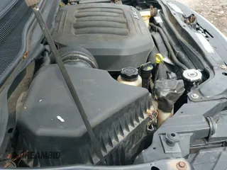 ✅ 2011 Chrysler Town & Country Touring L • VIN: 2A4RR8DG1BR630678 • Lot: 43265603. Wystawiony na IAAI z przebiegiem 204 763 mil. Bezpłatny archiwum sprzedaży aukcyjnych z USA i szczegółowy raport historii pojazdu na DreamBid. Zdjęcie 18.