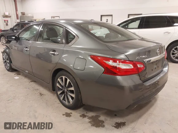 ✅ 2017 Nissan Altima SV • VIN: 1N4AL3AP5HC193755 • Lot: 44646210. Wystawiony na IAAI z przebiegiem 164 559 mil. Bezpłatny archiwum sprzedaży aukcyjnych z USA i szczegółowy raport historii pojazdu na DreamBid. Zdjęcie 3.