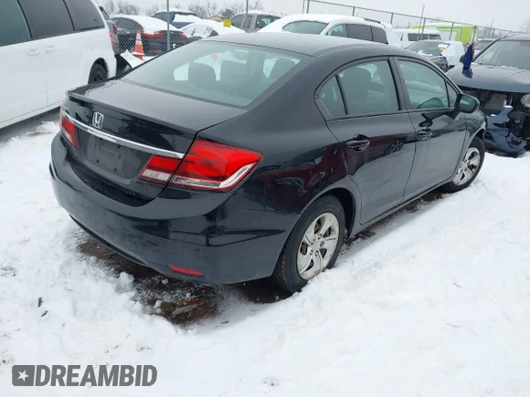 ✅ 2015 Honda Civic LX • VIN: 19XFB2F58FE062992 • Лот: 44334600. Опубликован ранее на IAAI с пробегом Не указан. Бесплатный доступ к архиву аукционных продаж из США и подробный отчёт об истории автомобиля на DreamBid. Изображение 4.