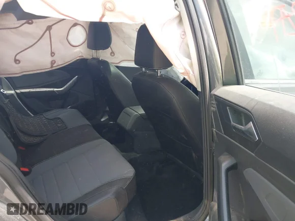 ✅ 2025 Volkswagen Jetta SE • VIN: 3VW7X7BU6SM110342 • Lot: 45278247. Wystawiony na IAAI z przebiegiem Nie podano. Bezpłatny archiwum sprzedaży aukcyjnych z USA i szczegółowy raport historii pojazdu na DreamBid. Zdjęcie 8.