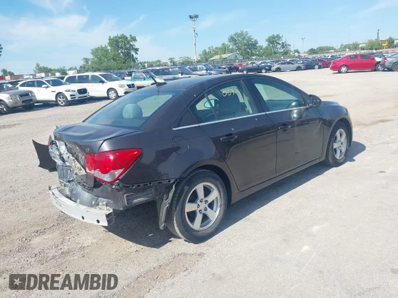 ✅ 2014 Chevrolet Cruze 1LT • VIN: 1G1PC5SB7E7186239 • Lot: 45300679. Wystawiony na IAAI z przebiegiem 112 349 mil. Bezpłatny archiwum sprzedaży aukcyjnych z USA i szczegółowy raport historii pojazdu na DreamBid. Zdjęcie 4.