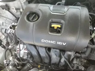 ✅ 2017 Hyundai Elantra SE • VIN: 5NPD84LF5HH068391 • Lot: 80611545. Listed on Copart with 121,209 mi. Free auction sales archive from the USA and detailed vehicle history report at DreamBid. Image 16.