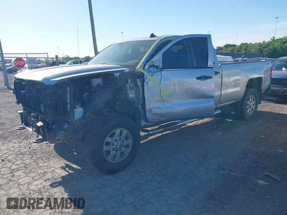 ✅ 2015 Chevrolet Silverado 2500HD LT • VIN: 1GC2KVEG1FZ103020 • Лот: 44973646. Опубликован ранее на IAAI с пробегом 134 949 миль. Бесплатный доступ к архиву аукционных продаж из США и подробный отчёт об истории автомобиля на DreamBid. Изображение 2.