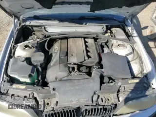 ✅ 2004 BMW 3 Series 325xi • VIN: WBAEP334X4PF04053 • Lot: 84766134. Listed on Copart with 260,954 mi. Free auction sales archive from the USA and detailed vehicle history report at DreamBid. Image 15.