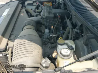 ✅ 2006 Ford Expedition Special Service • VIN: 1FMPU155X6LA18361 • Lot: 42416958. Wystawiony na IAAI z przebiegiem 66 978 mil. Bezpłatny archiwum sprzedaży aukcyjnych z USA i szczegółowy raport historii pojazdu na DreamBid. Zdjęcie 18.