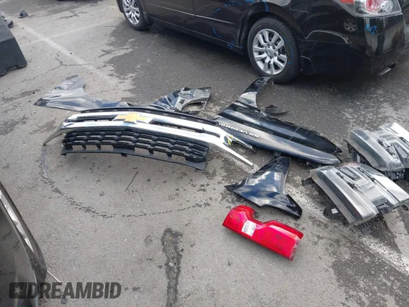 ✅ 2020 Chevrolet Silverado 1500 LT • VIN: 3GCPWCED4LG192002 • Lot: 41589885. Wystawiony na IAAI z przebiegiem 92 424 mil. Bezpłatny archiwum sprzedaży aukcyjnych z USA i szczegółowy raport historii pojazdu na DreamBid. Zdjęcie 12.