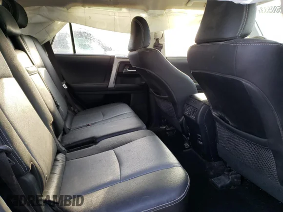 ✅ 2019 Toyota 4Runner SR5 • VIN: JTEBU5JR4K5672877 • Lot: 45500533. Wystawiony na Copart z przebiegiem 46 367 mil. Bezpłatny archiwum sprzedaży aukcyjnych z USA i szczegółowy raport historii pojazdu na DreamBid. Zdjęcie 11.