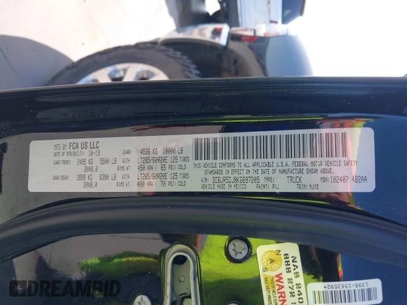 ✅ 2019 Ram 2500 Big Horn • VIN: 3C6UR5DJ8KG697205 • Lot: 42767294. Wystawiony na IAAI z przebiegiem 83 333 mil. Bezpłatny archiwum sprzedaży aukcyjnych z USA i szczegółowy raport historii pojazdu na DreamBid. Zdjęcie 9.