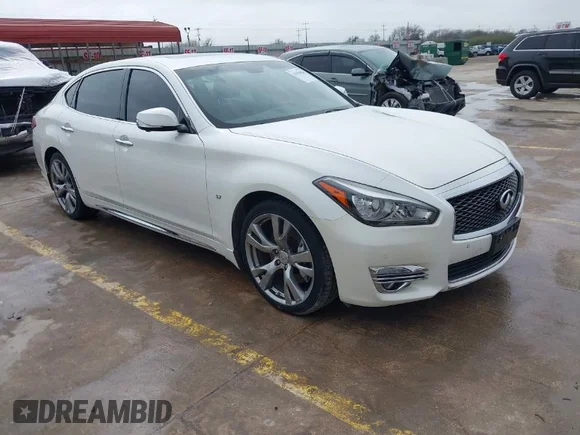 ✅ 2016 Infiniti Q70 • VIN: JN1BY1PP8GM630378 • Lot: 41553692. Wystawiony na IAAI z przebiegiem 69 330 mil. Bezpłatny archiwum sprzedaży aukcyjnych z USA i szczegółowy raport historii pojazdu na DreamBid. Zdjęcie 1.