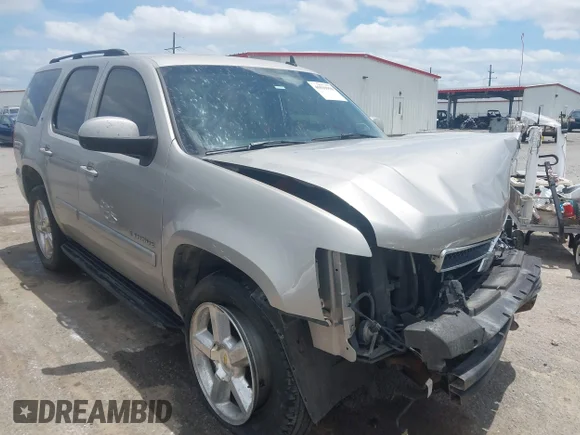 ✅ 2007 Chevrolet Tahoe LT • VIN: 1GNFC13057R153392 • Лот: 45039998. Опубликован ранее на IAAI с пробегом 174 248 миль. Бесплатный доступ к архиву аукционных продаж из США и подробный отчёт об истории автомобиля на DreamBid. Изображение 1.