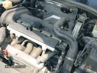 ✅ 2004 Volvo C70 • VIN: YV1NC62D54J047762 • Лот: 42890196. Опубликован ранее на IAAI с пробегом 101 654 миль. Бесплатный доступ к архиву аукционных продаж из США и подробный отчёт об истории автомобиля на DreamBid. Изображение 12.